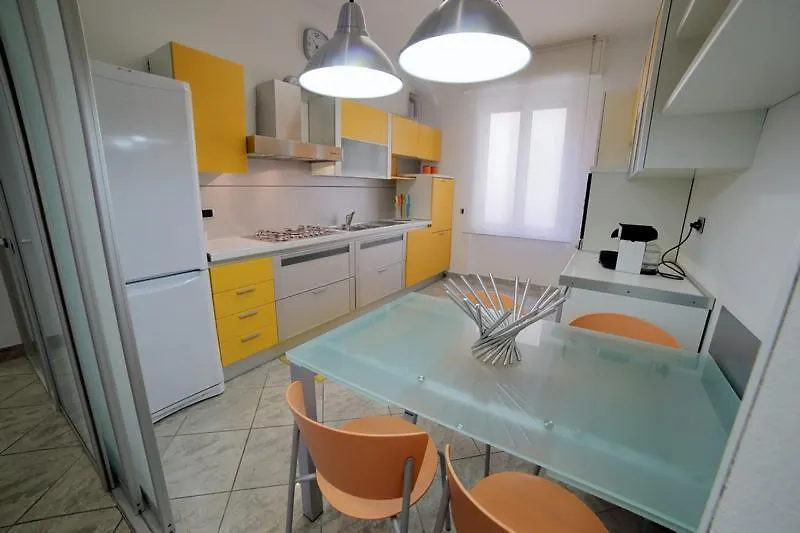 Appartement Appartamento Con Idromassaggio E Parcheggio Privato Gratuito,Strategico Per Le Cinque Terre E Golfo Dei Poeti La Spezia