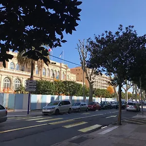 https://menton-face-aux-jardins-bioves-spacieux-et-lumineux-2.fr-provencehotel.com